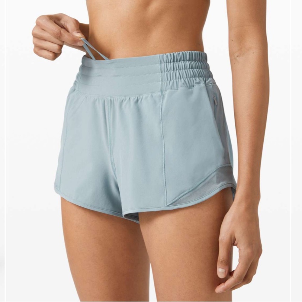 Lululemon Hotty Hot High Rise Short 2.5"